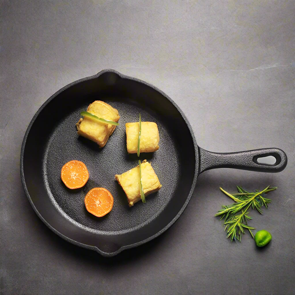 EcoNest Kitchen non-stick cast iron frying pan set with spouts, available in 14cm, 16cm, and 20cm sizes, suitable for gas and induction stoves.
