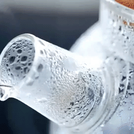 Thermo Glass Teapot 54 Fl Oz | High temperature and shock resistant with integrated drip-resistant pour spout.