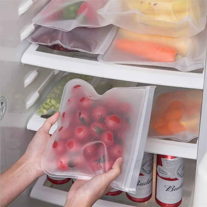 EcoNest Kitchen reusable silicone Ziplock bags (1/2/3/5 pcs), leakproof and BPA-free, ideal for storing meat, fruits, and veggies in a white transparent design."