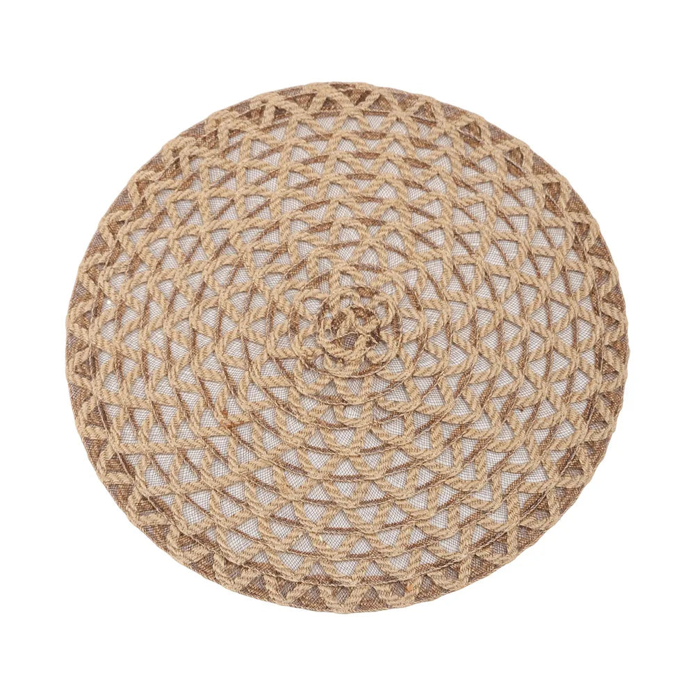 Set of 6 natural woven jute placemats, round, heat resistant and non-slip, ideal for tables at parties, weddings, and casual dining.
