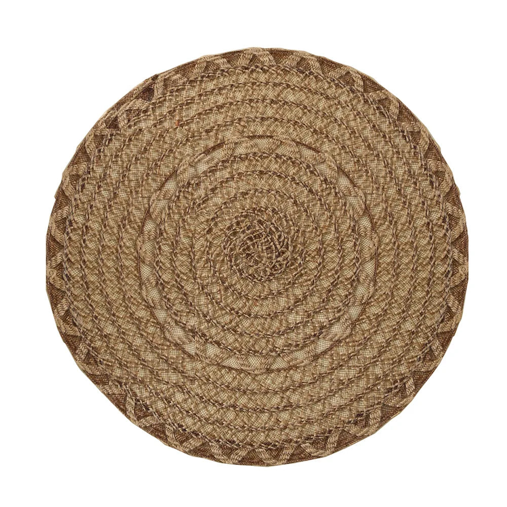 Set of 6 natural woven jute placemats, round, heat resistant and non-slip, ideal for tables at parties, weddings, and casual dining.