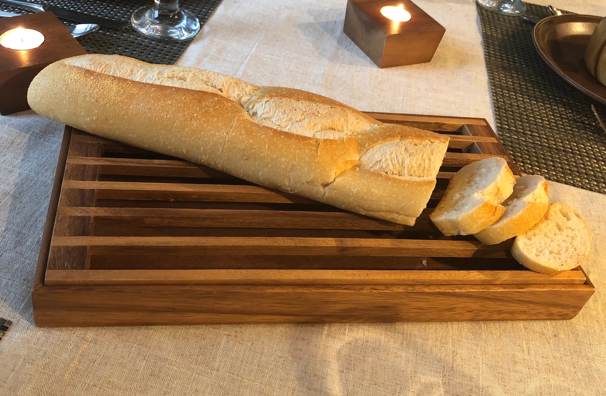 Kronberg Bread Crumb Catcher-Cutting Board for Easy Crumb Cleanup